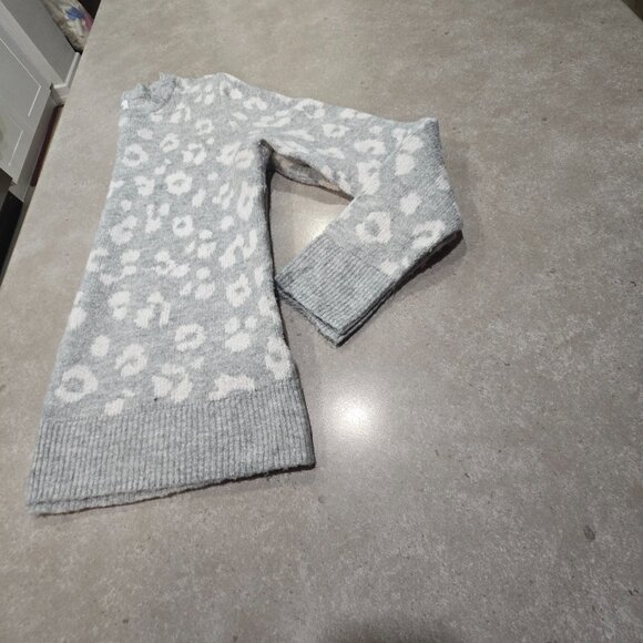 OLD NAVY Women's Grey White Leopard Print Long Sleeves Pullover Sweater - Medium - Picture 5 of 13